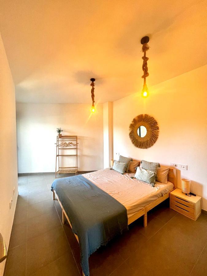 Apartamento En La Playa Calafat Exterior foto